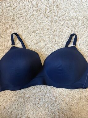 Victoria's Secret Navy Smooth T-Shirt Bra
